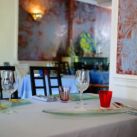 Les Jardins D'anglise Hotel 3*